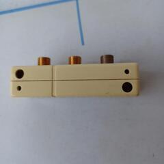 マスプロ電工　屋内用２分配器全端子電流通過型　CSP2D-Pの画像