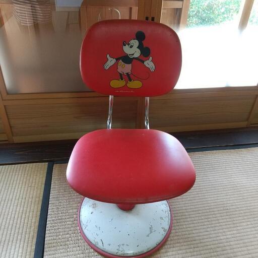 レトロなミッキーマウスの椅子