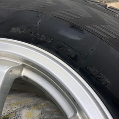 【商談中】ヨコハマ　スタッドレス G075 265/70r16 の画像