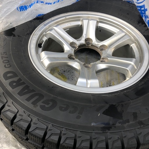 【商談中】ヨコハマ　スタッドレス G075 265/70r16
