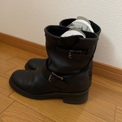 【値下げします】4000円→3000円
アルファエンジニアブーツの画像
