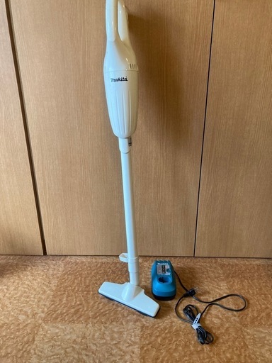 マキタ掃除機（CL070D）バッテリー充電・カプセル式