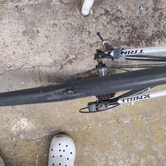 TRINXロードバイクの画像