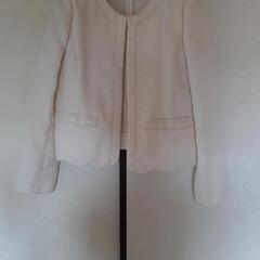 レディースフォーマルスーツの画像