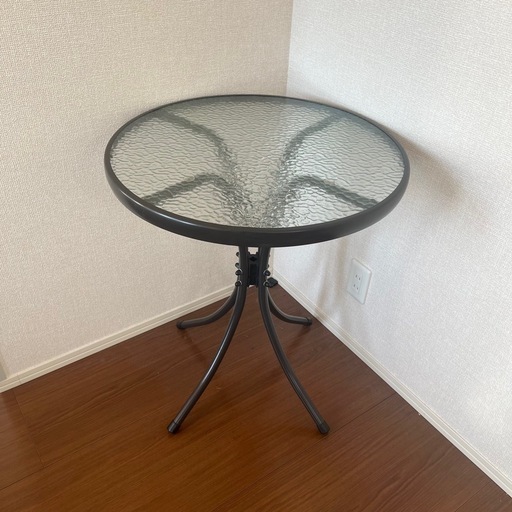 テーブル