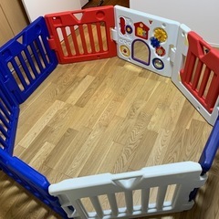 ベビーサークルの画像