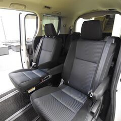 【売約済】H26年式トヨタVOXY　ZS　ビルトインＥＴＣ　純正ナビ　フルセグＴＶ　Ｂｌｕｅｔｏｏｔｈ　バックカメラ　フリップダウンモニター　ＬＥＤヘッドライト　フォグランプ　パワースライドドア　１６インチ純正アルミ　スマートキー２個　禁煙車の画像