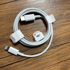 iPhone  充電器