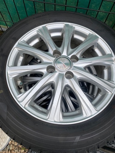 185/60R15 スタッドレスタイヤ　アルミホイール　4本セット　デミオ　など