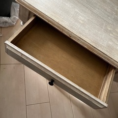 アンティーク風　シャビー　ローテーブルの画像