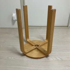 丸スツール　1台の画像