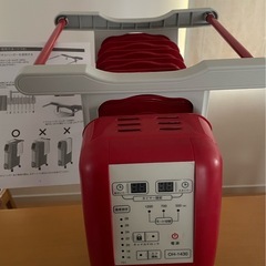 【超〜激安‼︎今冬に大活躍‼︎】元値13000円　1回使用のみ♪　マイコン式オイルヒーター 「Hidamari ひだまり」 レッド  OH-1430-RD 空気も綺麗♪安心安全♪の画像