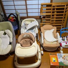 引取り限定　ベビー用品　ベビーベット　電動ゆりかご　歩行器　ブラ...