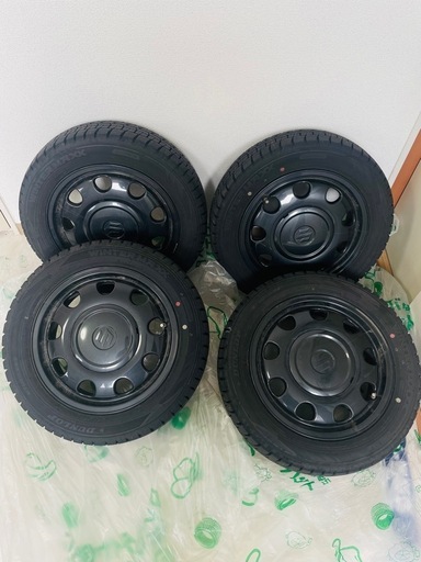 DUNLOP  スタッドレスタイヤ　4本セット