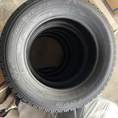 プリウス195/65R15 新品スタッドレスタイヤ