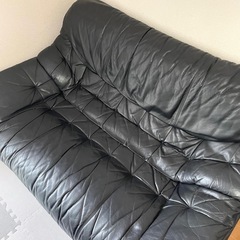 カリモク　ソファ　2人掛け　横138奥行き75高さ75cmの画像