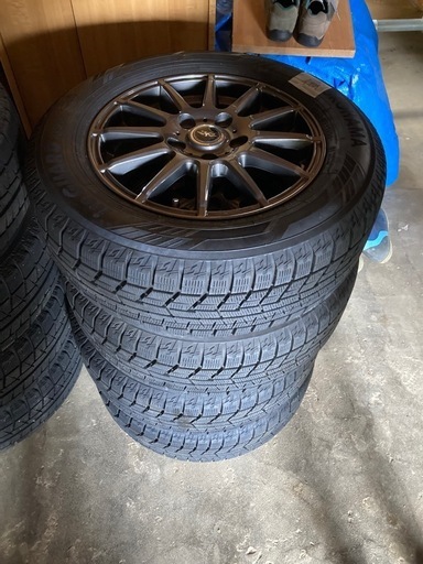 ヨコハマ　スノータイヤ　4本セット　アルミ