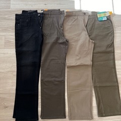 新品　ストレートパンツ　4枚セットの画像