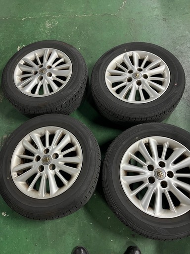 バリ溝　18クラウン純正ホイール&タイヤ　215/60R16
