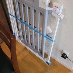 ベビーフェンス（幼児侵入防止の柵）