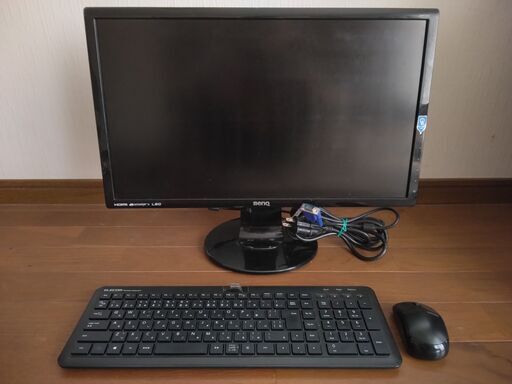 PC用液晶モニタ　ワイヤレスキーボード\u0026マウスのセット