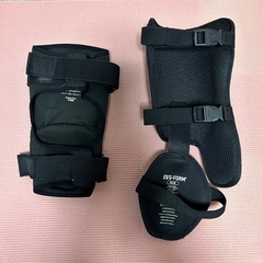 G-form エルボーガード　レッグガード（右打者）　セットの画像