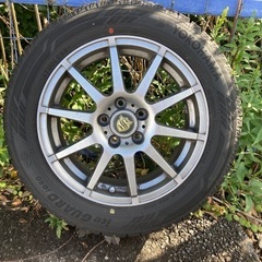 値下げしました　シエンタ 　スタッドレスタイヤ185/60R15