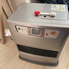 2015年式 トヨトミ 石油ファンヒーター