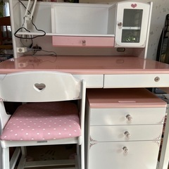 子供用机の画像
