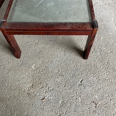 ガラステーブル2個台の画像