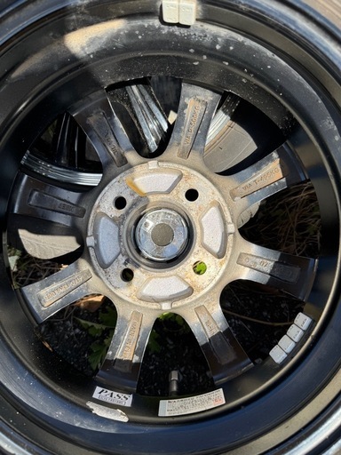 最終値引きしました．軽自動車アルミホイールタイヤ4本セット