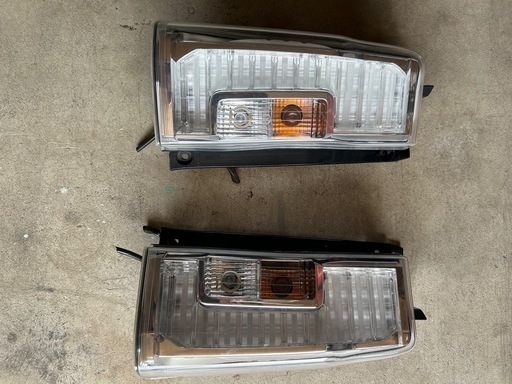 LA600/610 タントカスタム 
左右テールランプ