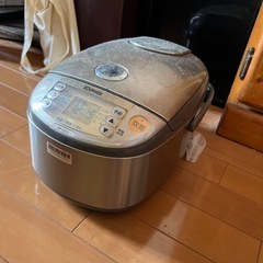 美品　炊飯器の画像
