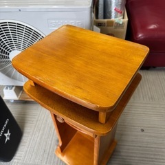 【美品‼️】オールドカリモク 30cm幅花台 飾り台 電話台 FAX台 木製ブラウン♪の画像