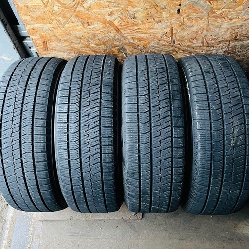 バリ山　BRIDGESTONE ブリヂストン　ブリジストン　VRX2 225/60R16 スタッドレス　タイヤ　2017年製　16インチ