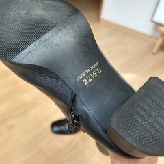 ショートブーツ 28000円
の画像