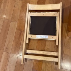 木製折りたたみ椅子　低め　引き取り限定の画像