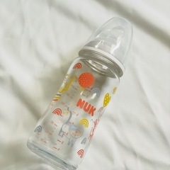 NUK哺乳瓶
