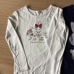 3枚まとめて140サイズ女児Tシャツ　使用品の画像