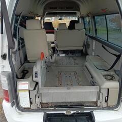  札幌市西区発☆日産 キャラバンバス 軽油 4WD 福祉車 車いすリフト １０人乗り H２１年式 DWMGE25改 車検R7年8/31まで　白　別途全国陸送OKの画像