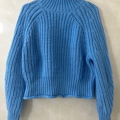 H&M   水色  セーター