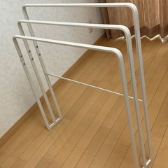 バスタオルかけ（干し）3段