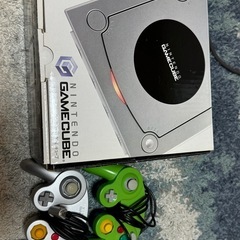 ゲームキューブ　本体　コントローラー2個 カセット16本