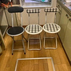 折り畳み椅子　三脚売ります