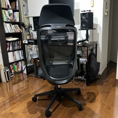 オカムラ　シルフィー　ワークチェアの画像