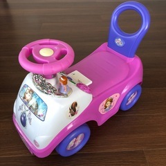 【無料】ちいさなプリンセス ソフィア 乗用玩具　ライドオン