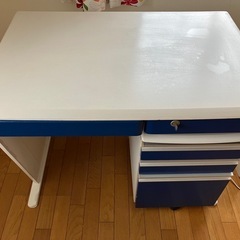 決まりました！学習用机　
の画像