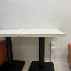 飲み屋　テーブル