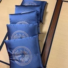 座布団　　５枚
の画像