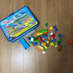 トーマス